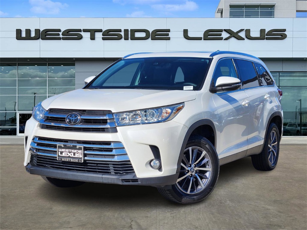 2019 Toyota Highlander XLE White at Don McGill Toyota