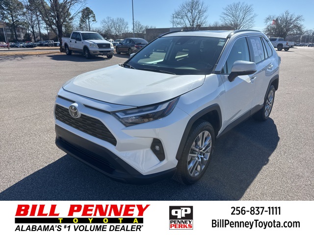 2022 Toyota RAV4 XLE Premium FWD