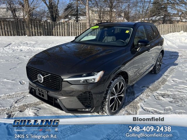 2025 Volvo XC60 B5 Plus Dark Theme AWD