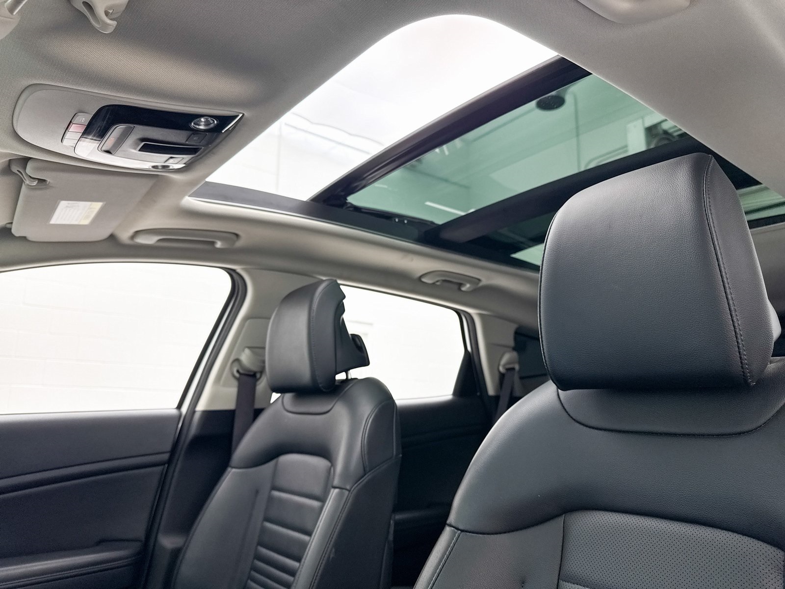 Image of 2023 Kia Sportage Hybrid SX-Prestige