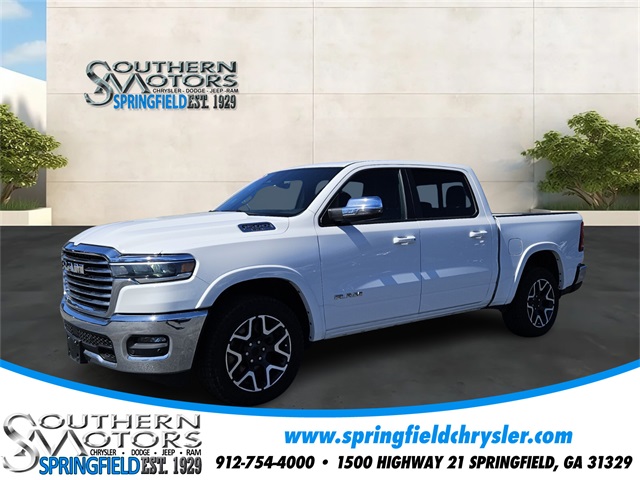 2025 RAM 1500 Laramie Crew Cab 4WD