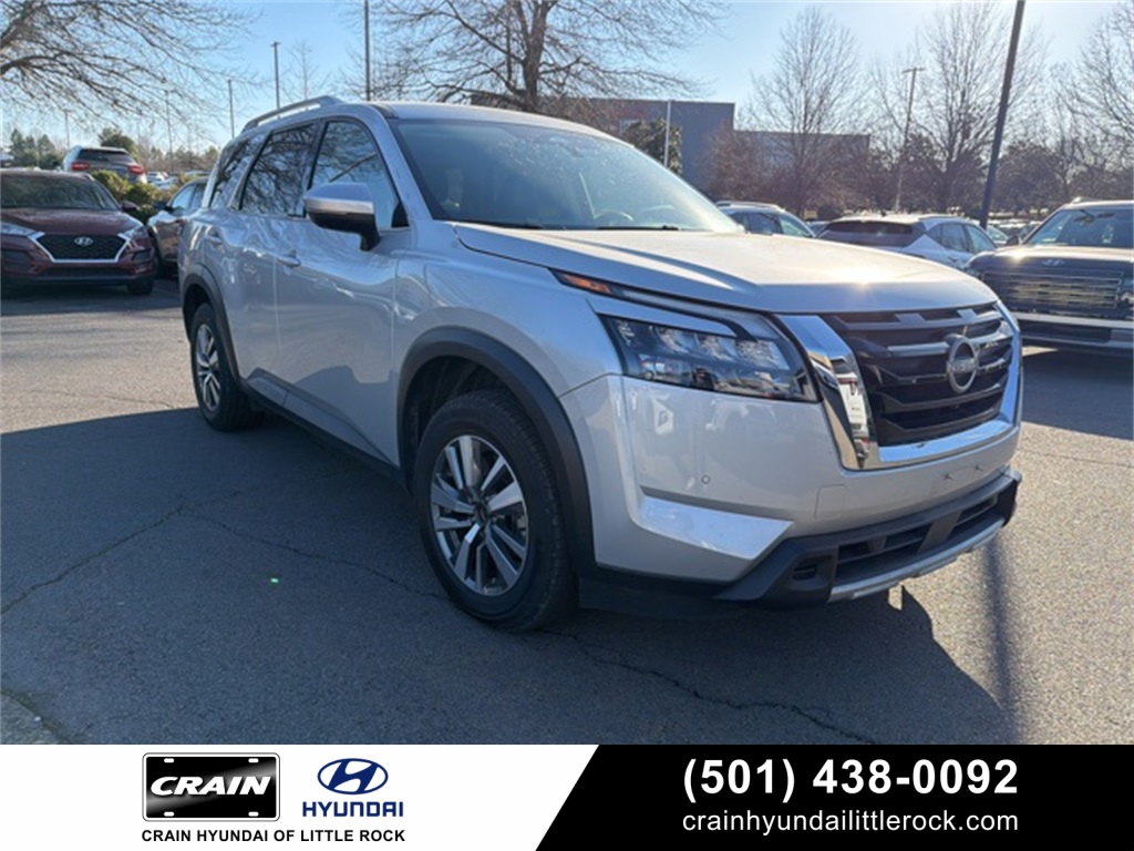 2025 Nissan Pathfinder SL FWD