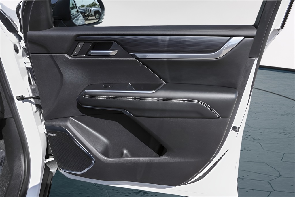 Used Car 2025 Gmc Acadia  Elevation For Sale Under $40,000 In Austin, Texas