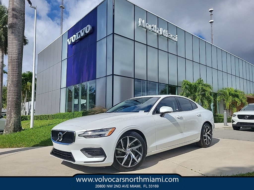 2020 Volvo S60 T5 Momentum