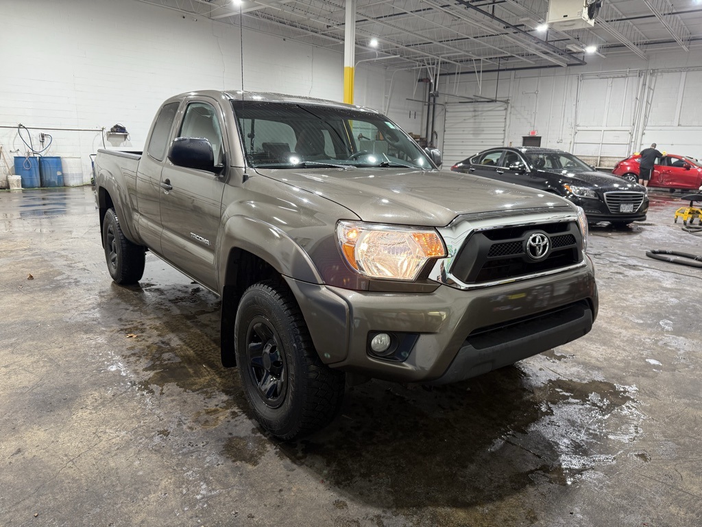 2014 Toyota Tacoma Base's photo