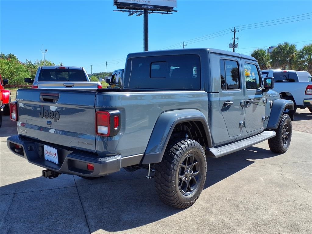 2025 Jeep Gladiator Sport - 2