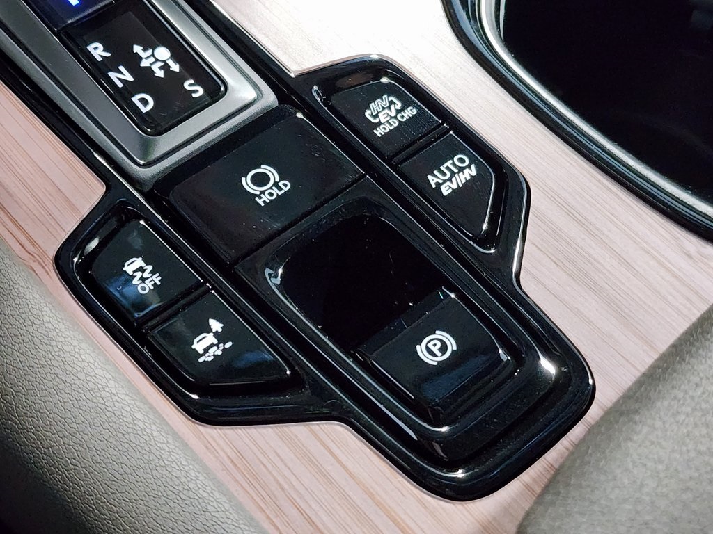 Thumbnail: 2025 Lexus RX - 25