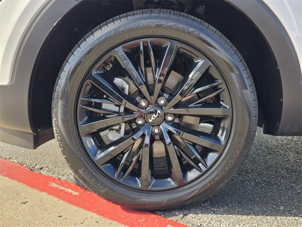 2022 Kia Telluride SX White at Shottenkirk Kia Fort Bend