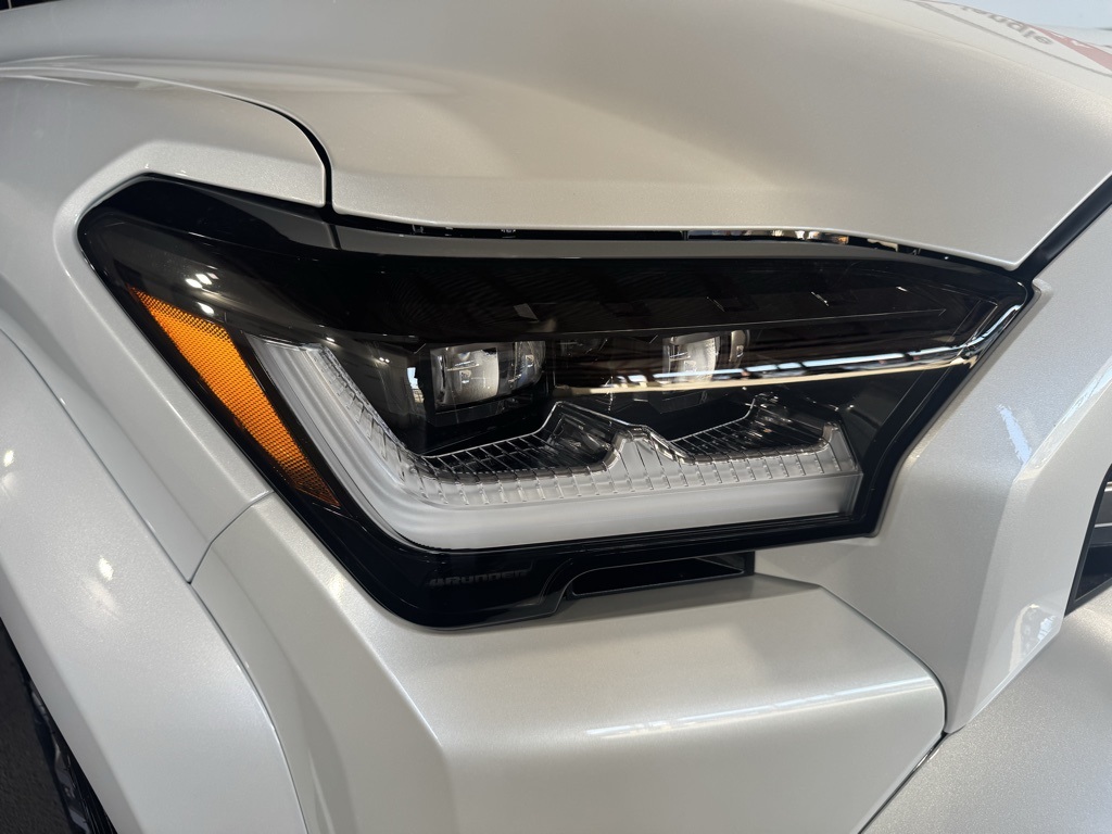 Thumbnail: 2025 Toyota 4Runner - 12