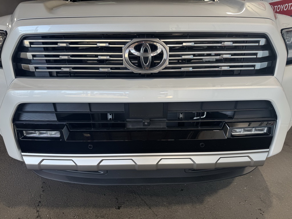 Thumbnail: 2025 Toyota 4Runner - 13