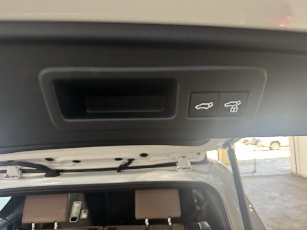 Thumbnail: 2025 Toyota 4Runner - 25