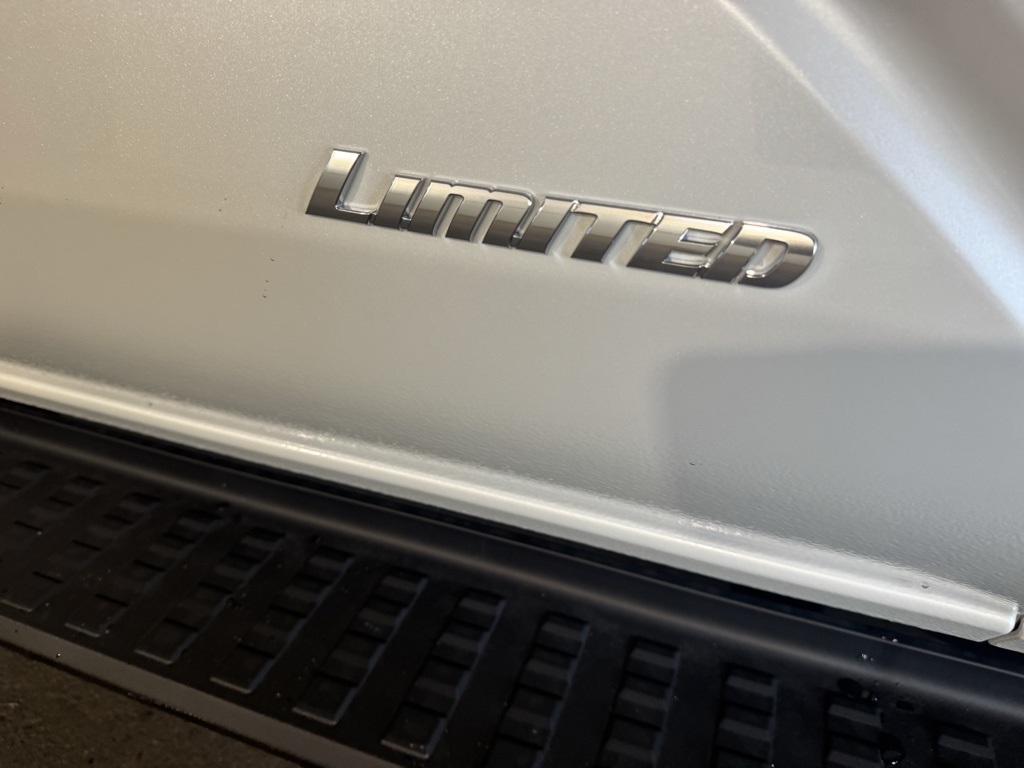 Thumbnail: 2025 Toyota 4Runner - 9