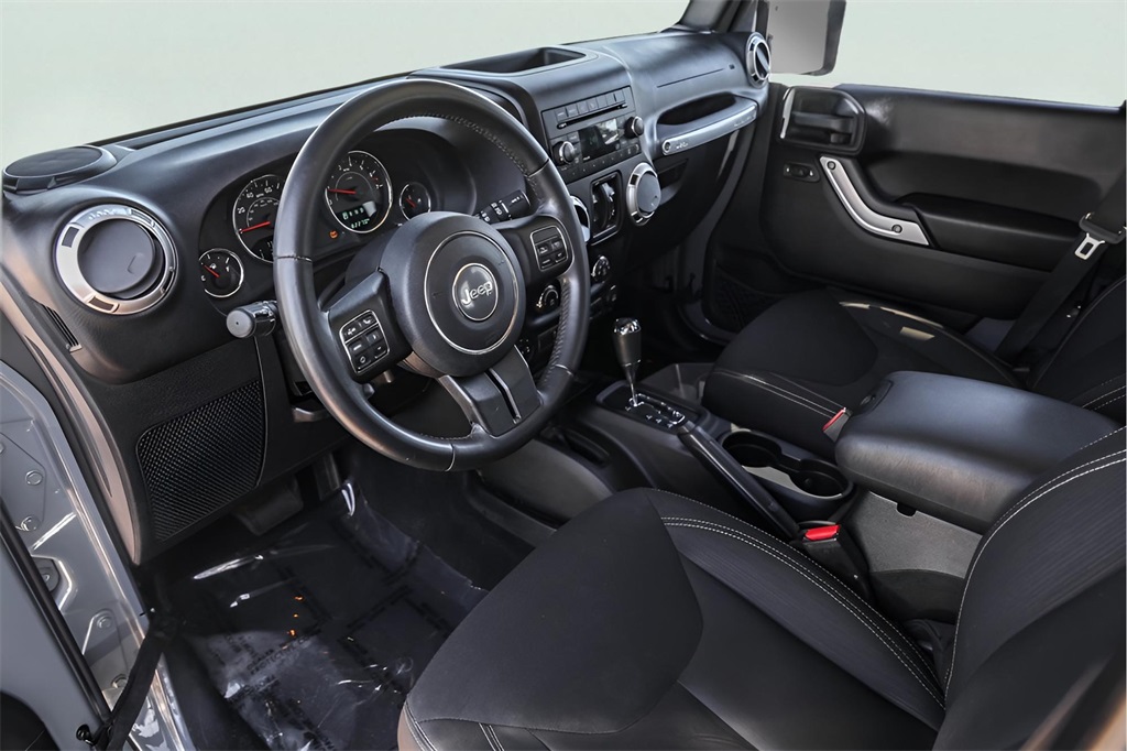 Used Car 2015 Jeep Wrangler  Unlimited Sahara For Sale Under $25,000 In Austin, Texas