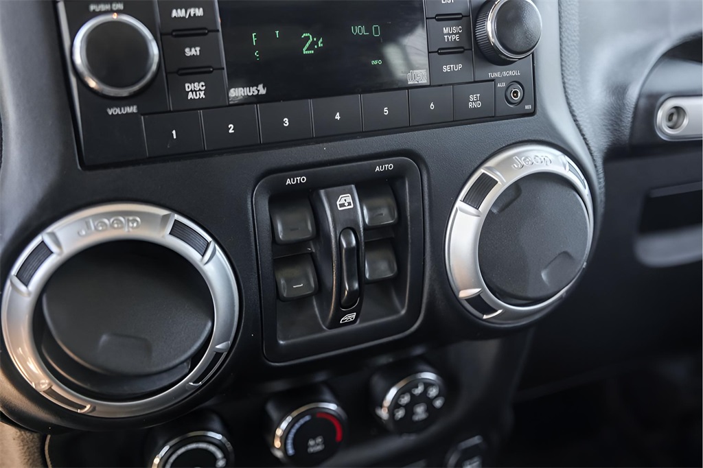 Used Car 2015 Jeep Wrangler  Unlimited Sahara For Sale Under $25,000 In Austin, Texas