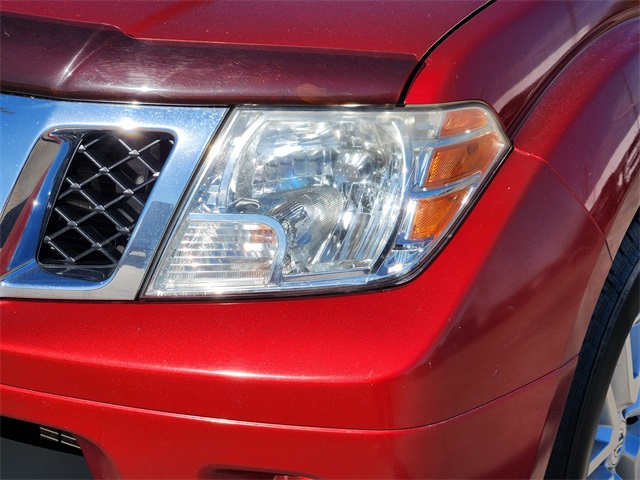 2017 Nissan Frontier SV Red at Autostrade