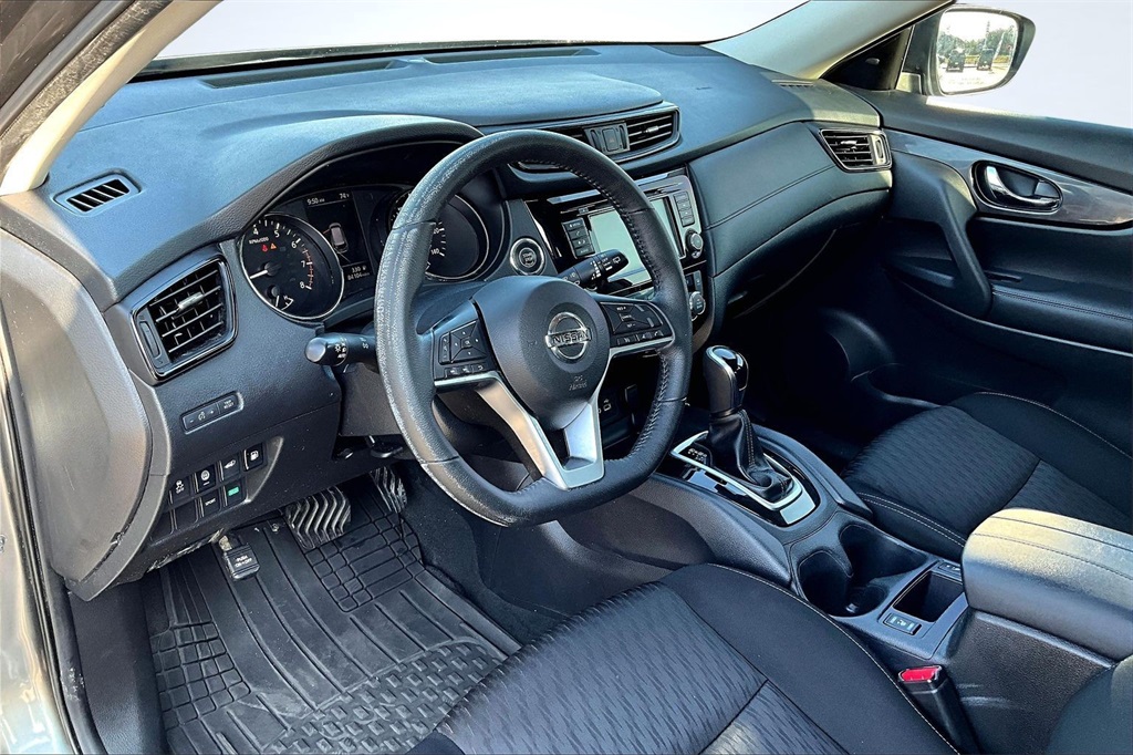 2019 Nissan Rogue SV Gray at Don Davis Chevrolet GMC