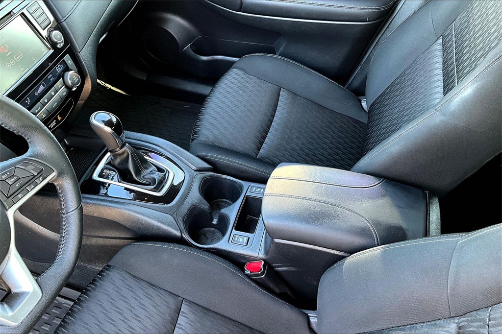 2019 Nissan Rogue SV Gray at Don Davis Chevrolet GMC