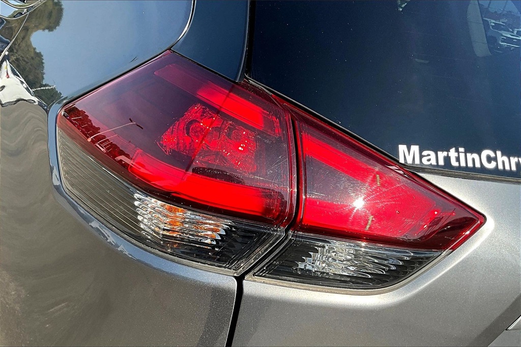 2019 Nissan Rogue SV Gray at Don Davis Chevrolet GMC