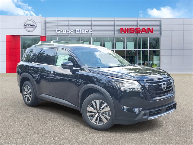 2025 Nissan Pathfinder SL 4WD