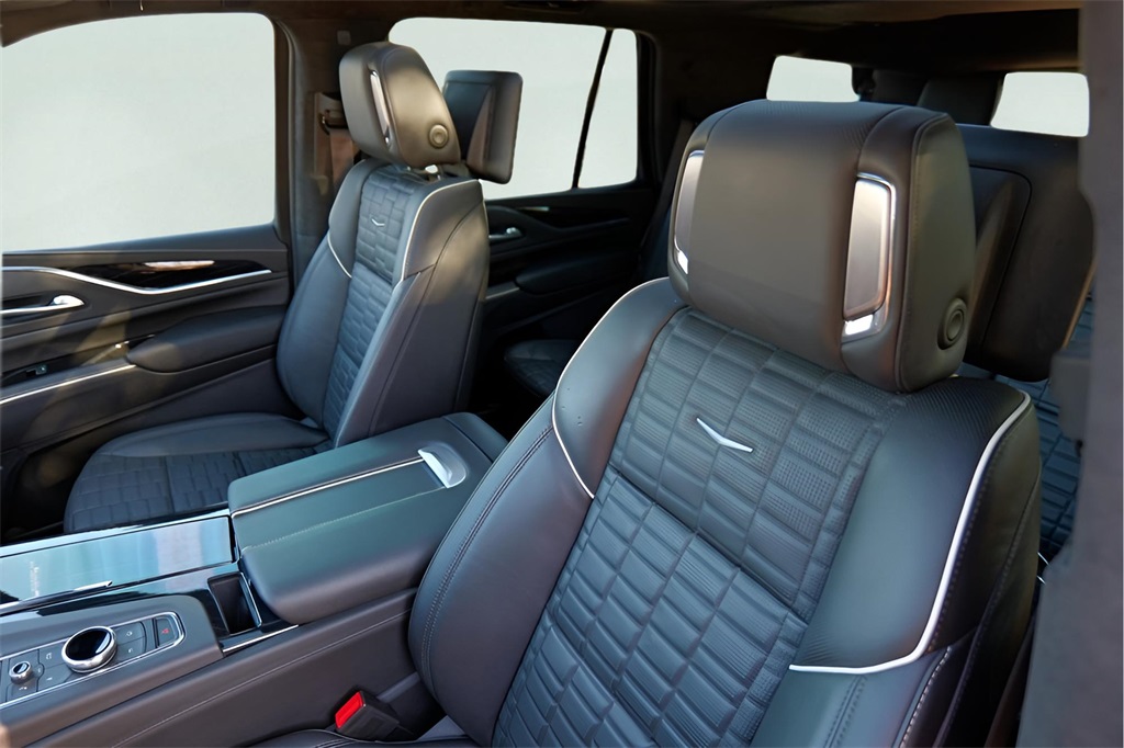 Used Car 2024 Cadillac Escalade  V-series For Sale Under $140,000 In Austin, Texas