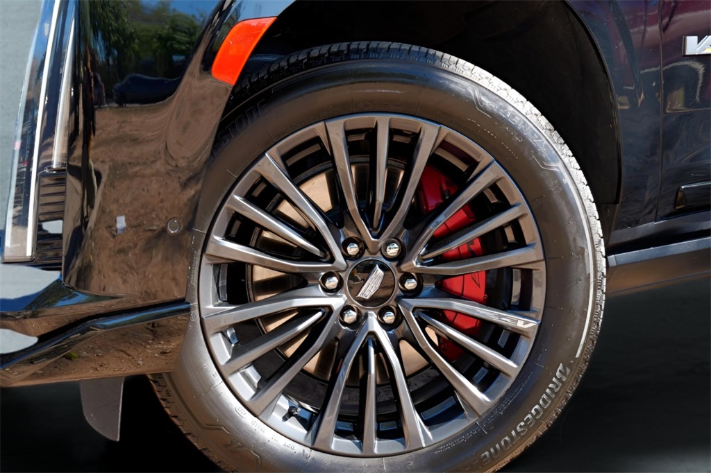 Used Car 2024 Cadillac Escalade  V-series For Sale Under $140,000 In Austin, Texas