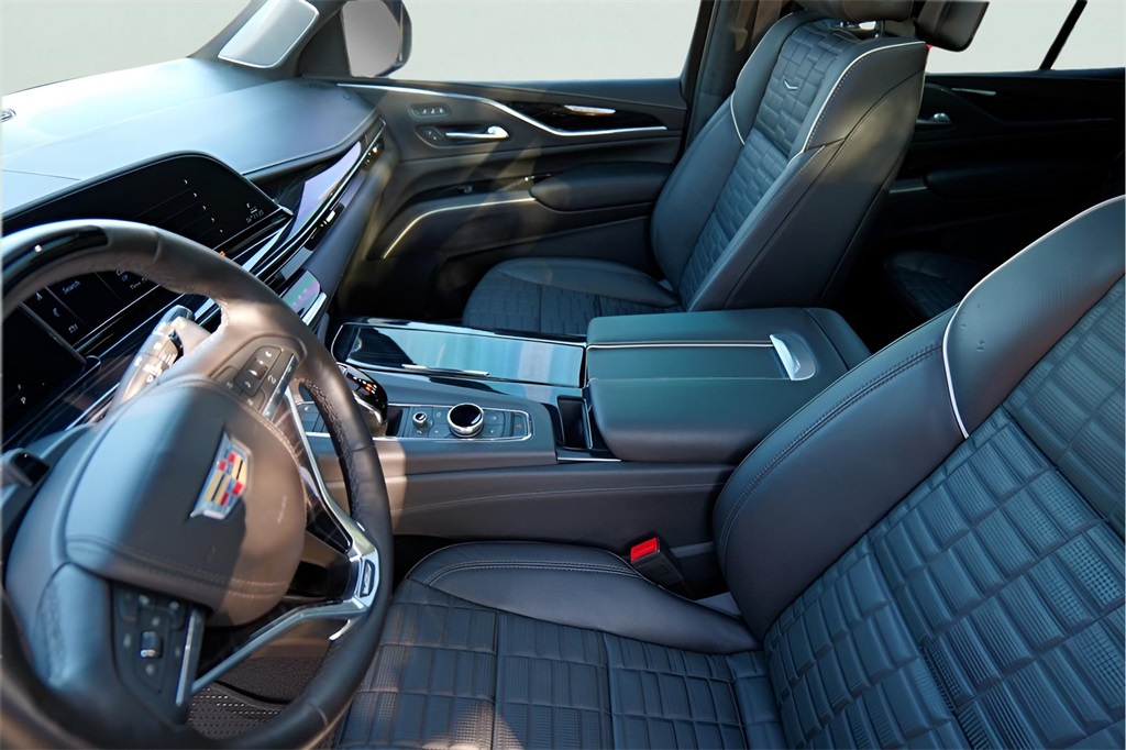 Used Car 2024 Cadillac Escalade  V-series For Sale Under $140,000 In Austin, Texas