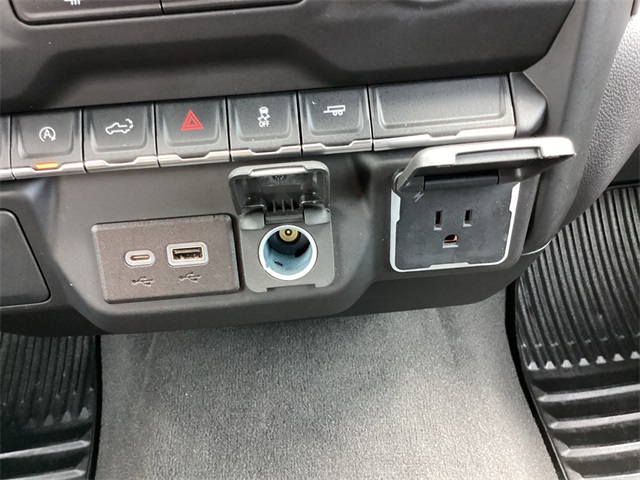 Used Car 2023 Chevrolet Silverado 1500  Custom For Sale Under $35,000 In San Antonio, Texas