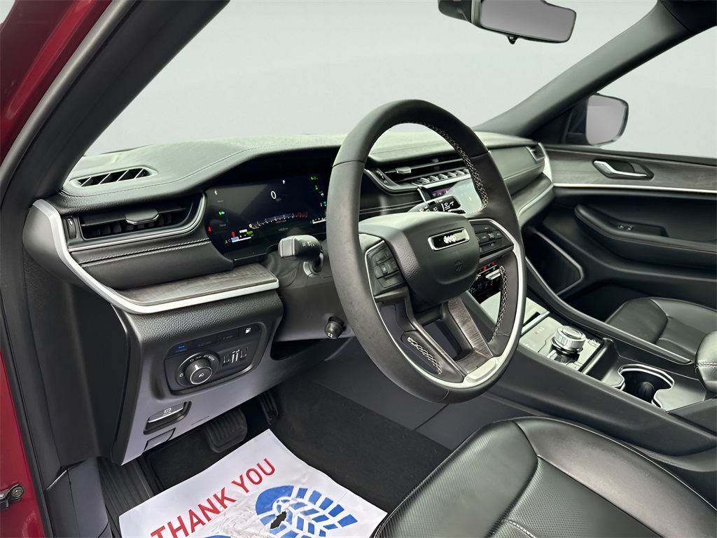 2025 Jeep Grand Cherokee