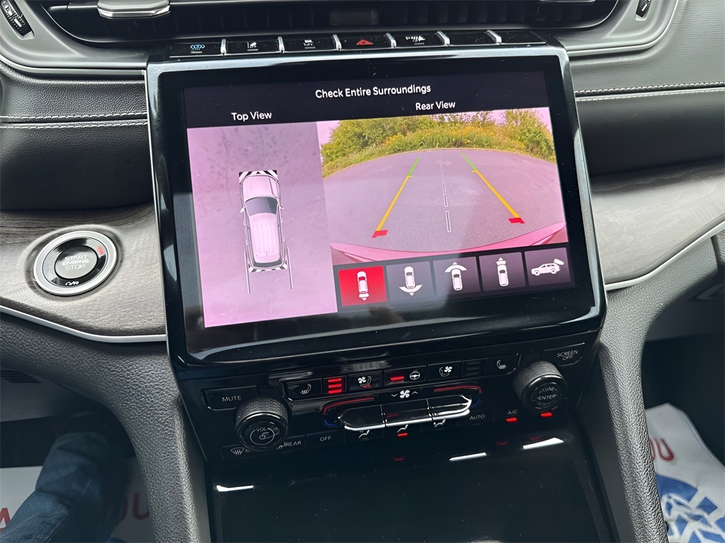 2025 Jeep Grand Cherokee