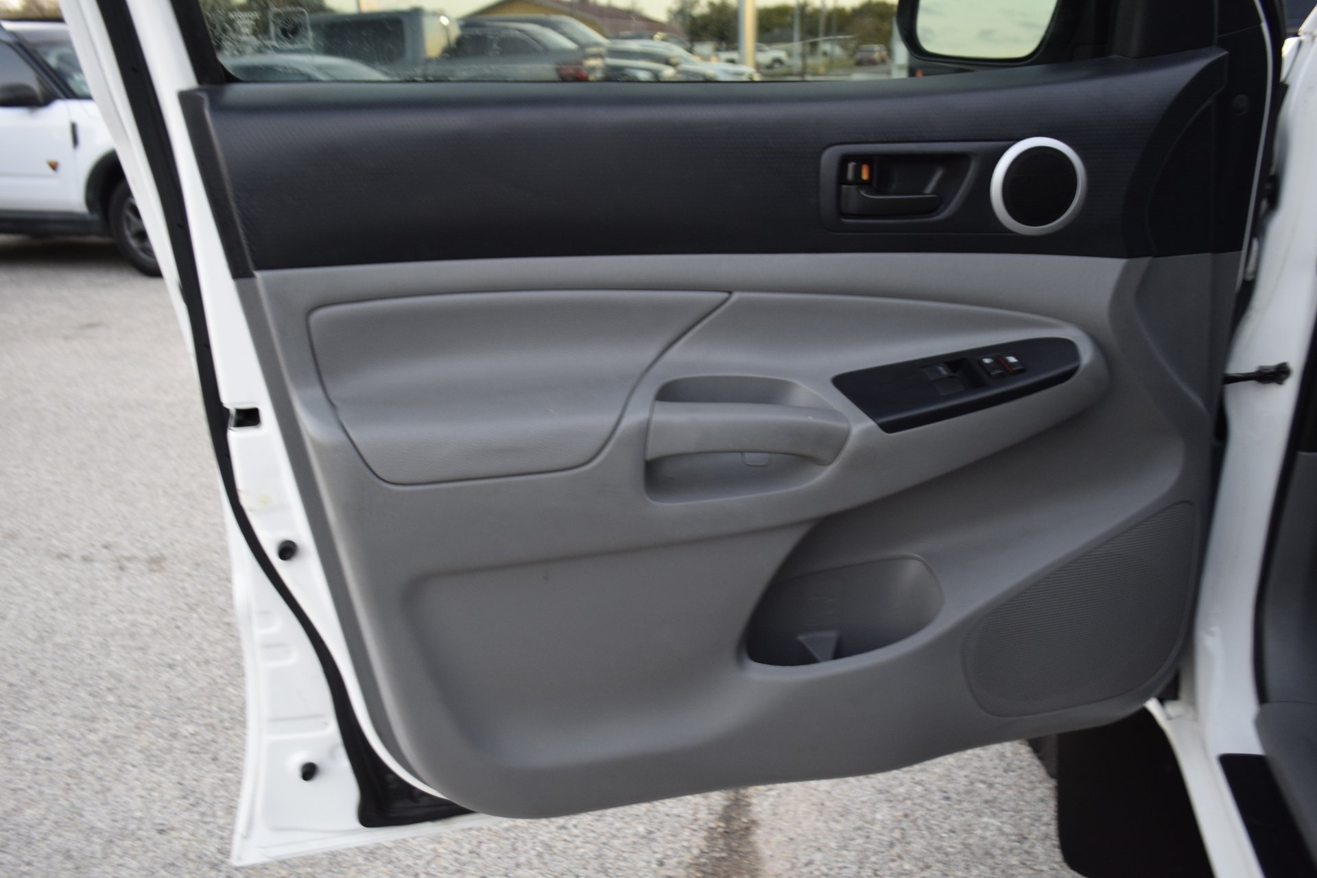 2013 Toyota Tacoma PreRunner White at Emmons Autoplex