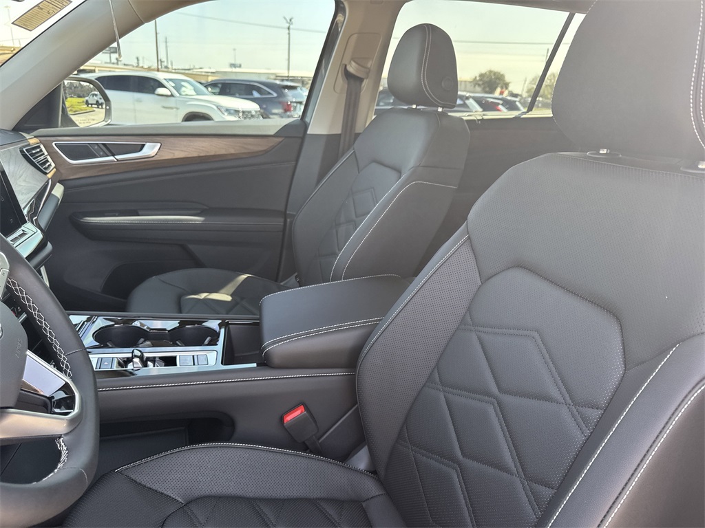 2025 Volkswagen Atlas 2.0T SE w/Technology Gray at DeMontrond Auto Country