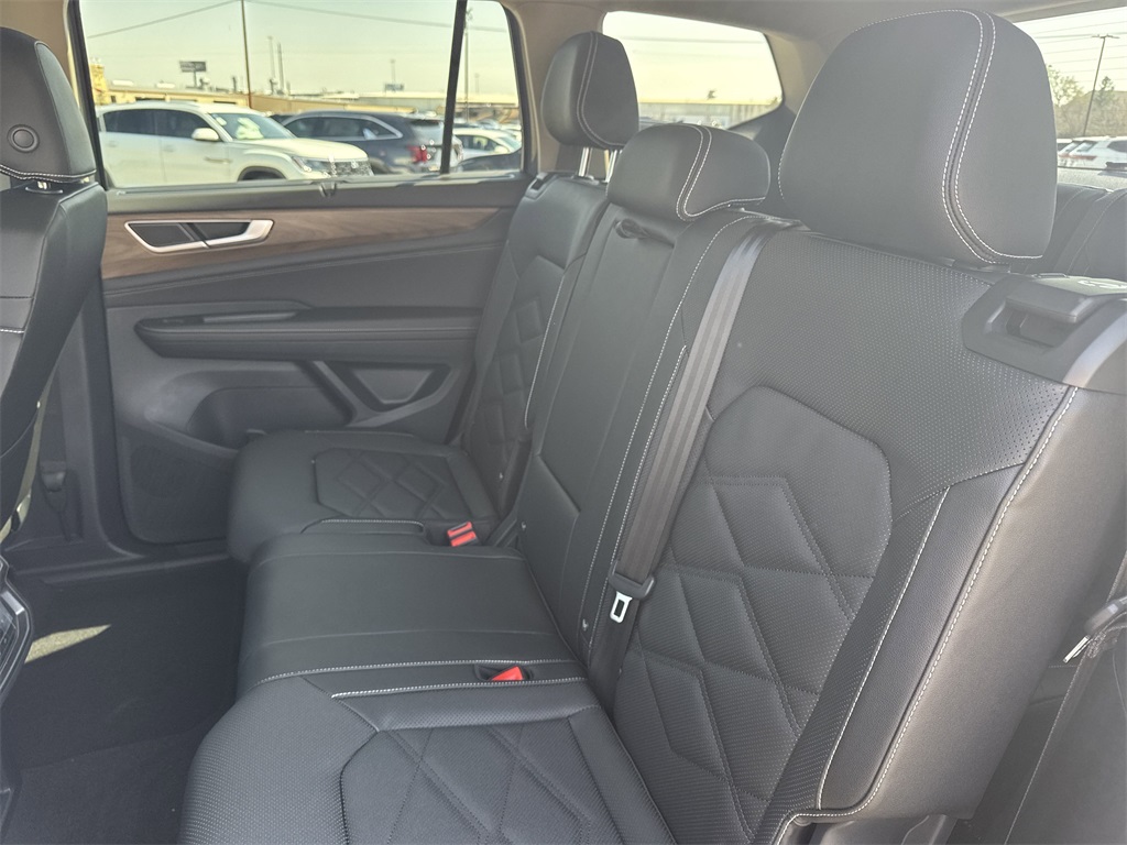 2025 Volkswagen Atlas 2.0T SE w/Technology Gray at DeMontrond Auto Country