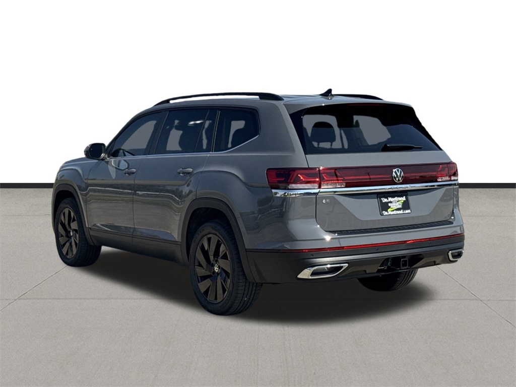 2025 Volkswagen Atlas 2.0T SE w/Technology Gray at DeMontrond Auto Country