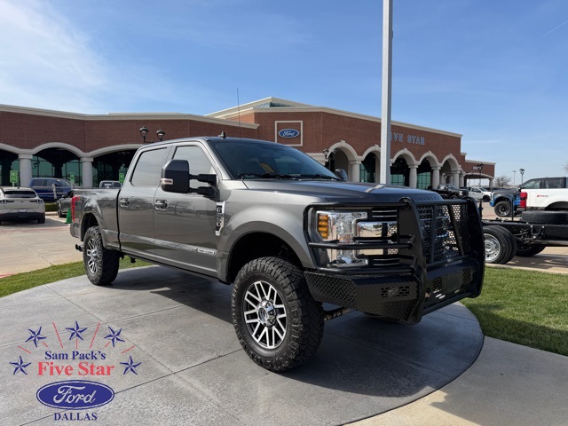 2019 Ford F-250 Super Duty Lariat Crew Cab 4WD
