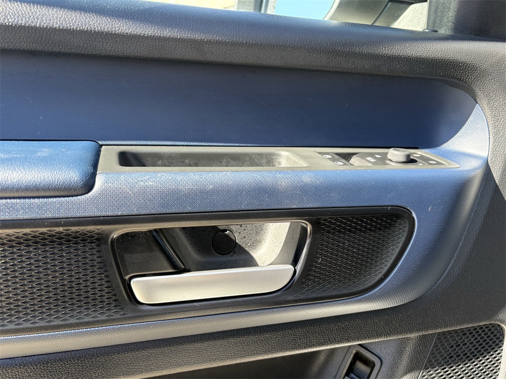 2025 Volkswagen ID. Buzz Pro S - 10