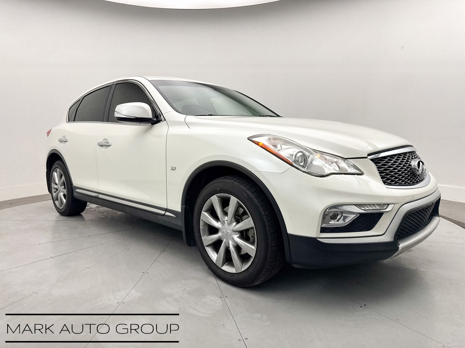 2017 INFINITI QX50 Base
