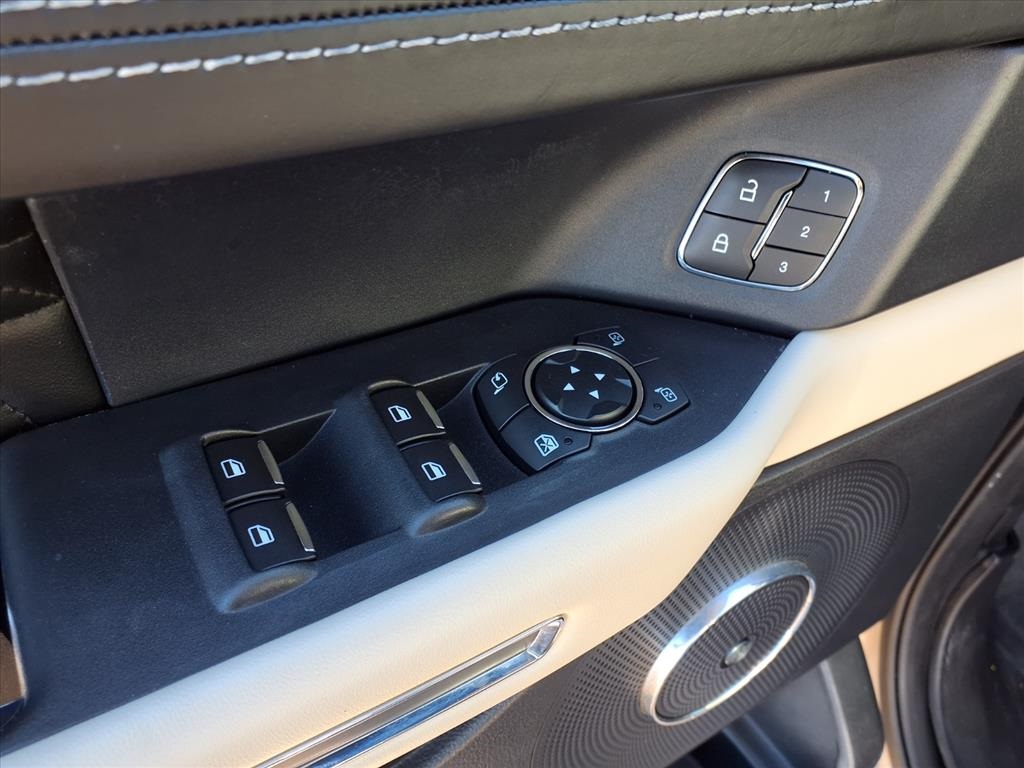 2020 Ford Expedition Platinum Gold at Bayway Cadillac Southwest