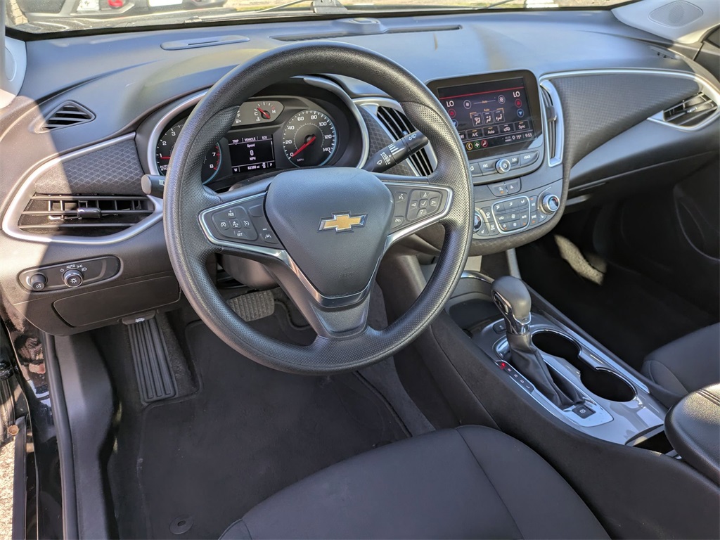 Used 2024 Chevrolet Malibu For Sale in Findlay, OH