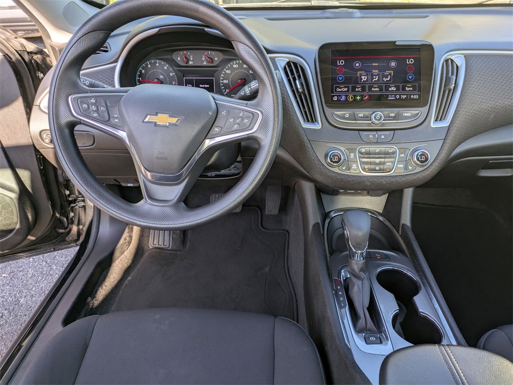 Used 2024 Chevrolet Malibu For Sale in Findlay, OH
