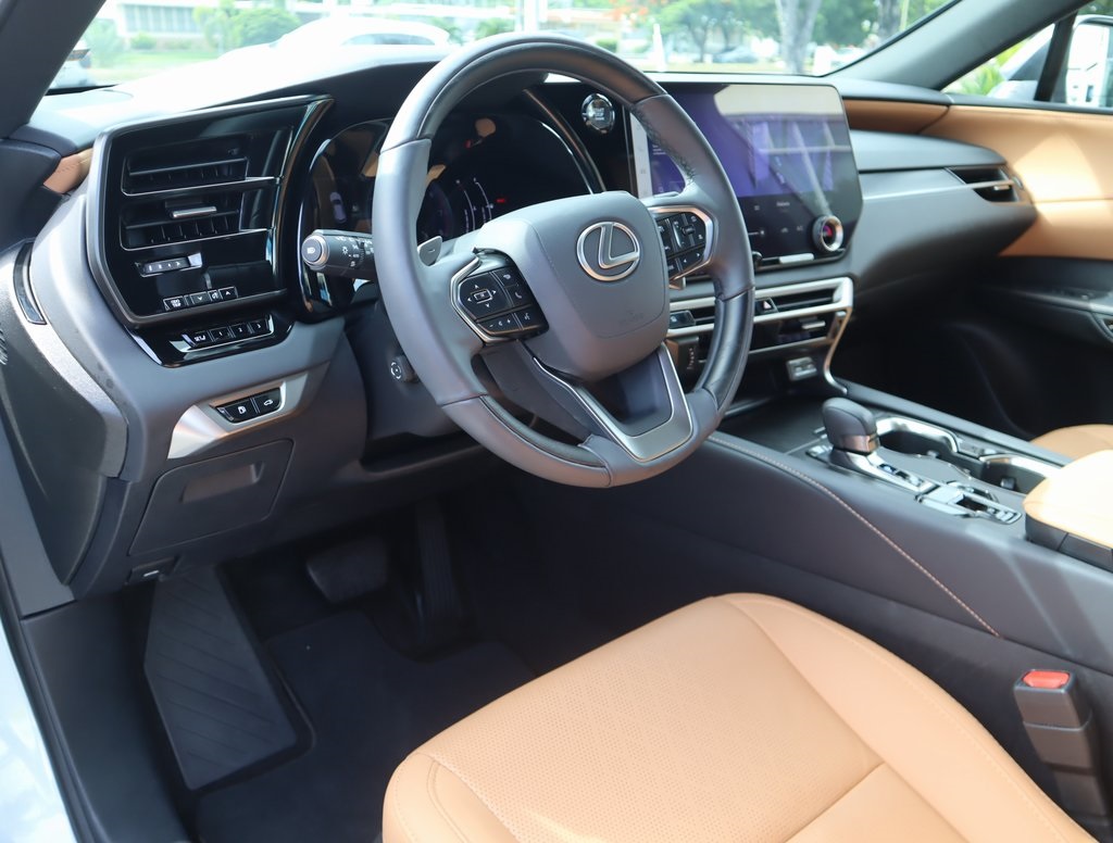 Thumbnail: 2024 Lexus RX - 27