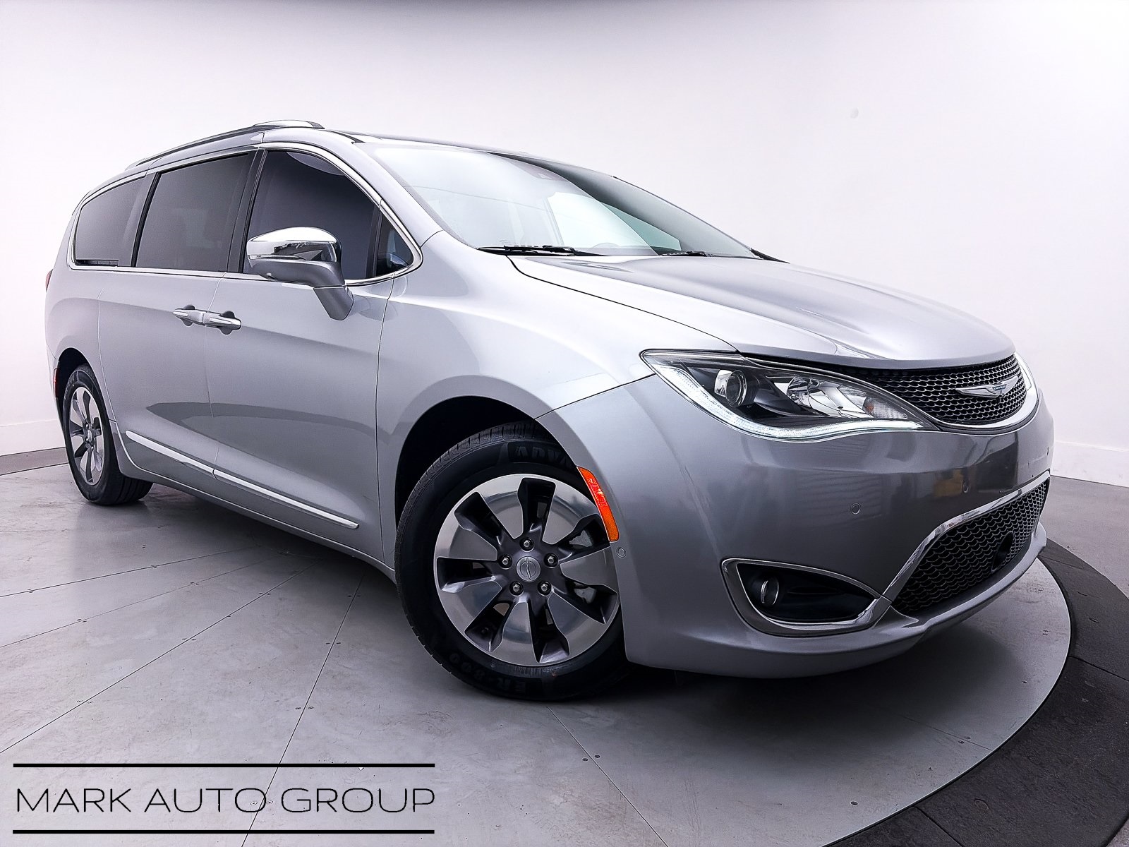 2020 Chrysler Pacifica Hybrid Limited