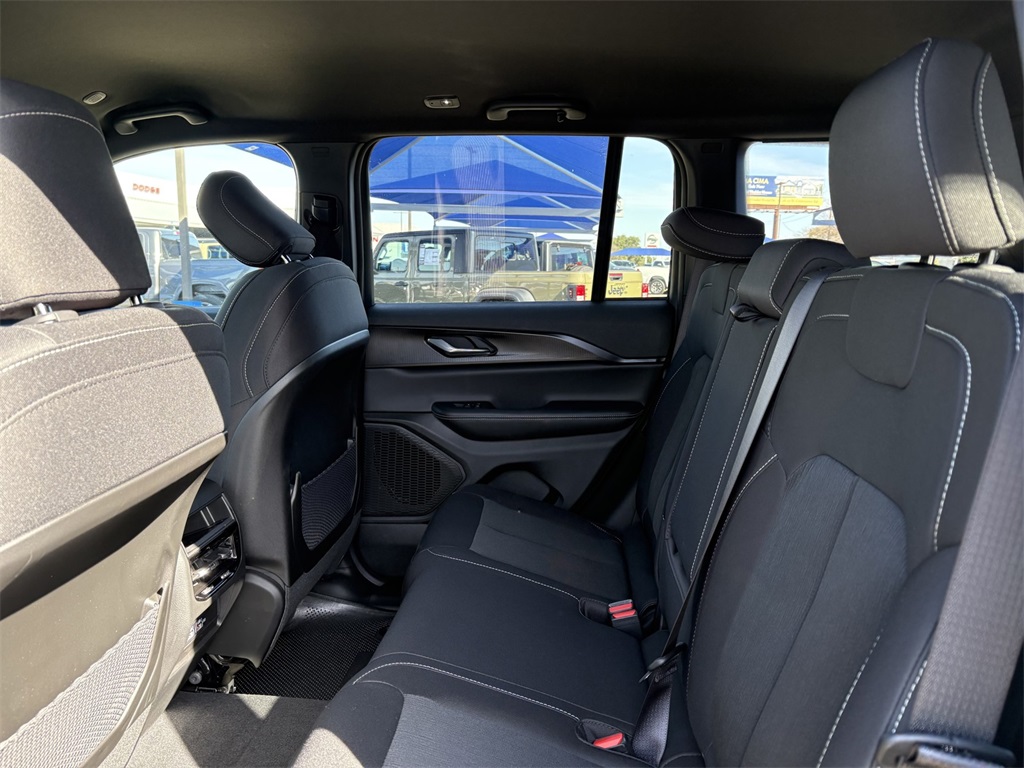 New Car 2025 Jeep Grand Cherokee  Laredo For Sale Under $35,000 In San Marcos, Texas