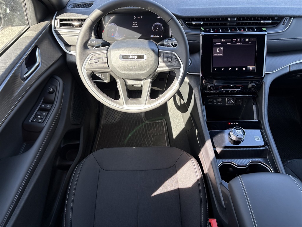 New Car 2025 Jeep Grand Cherokee  Laredo For Sale Under $35,000 In San Marcos, Texas