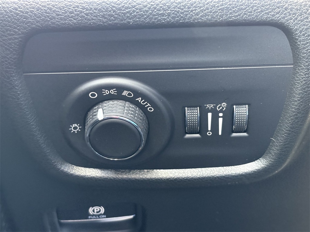 New Car 2025 Jeep Grand Cherokee  Laredo For Sale Under $35,000 In San Marcos, Texas