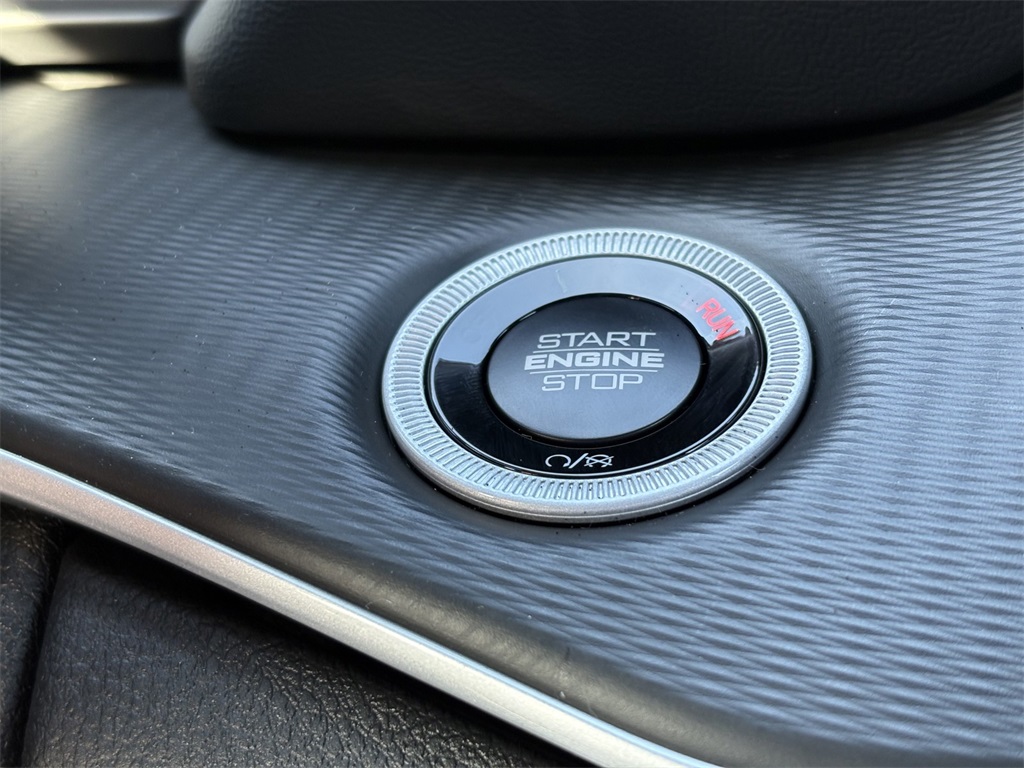 New Car 2025 Jeep Grand Cherokee  Laredo For Sale Under $35,000 In San Marcos, Texas