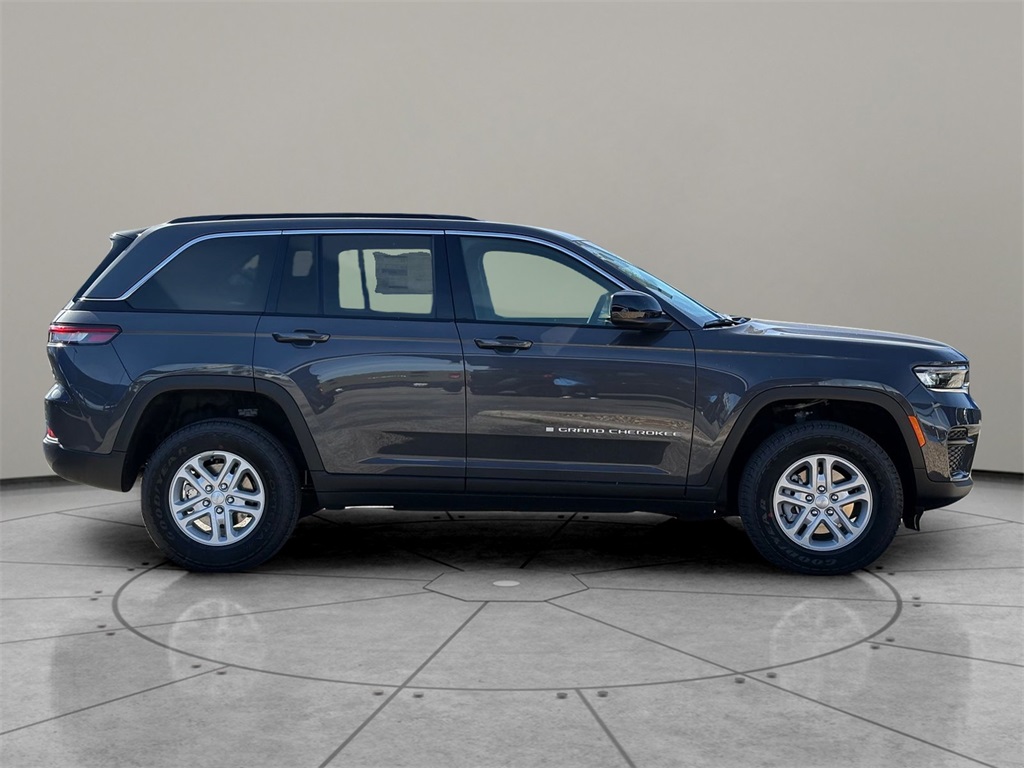 New Car 2025 Jeep Grand Cherokee  Laredo For Sale Under $35,000 In San Marcos, Texas