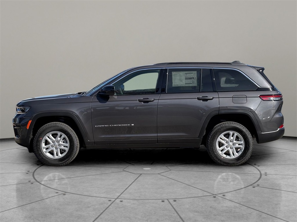 New Car 2025 Jeep Grand Cherokee  Laredo For Sale Under $35,000 In San Marcos, Texas