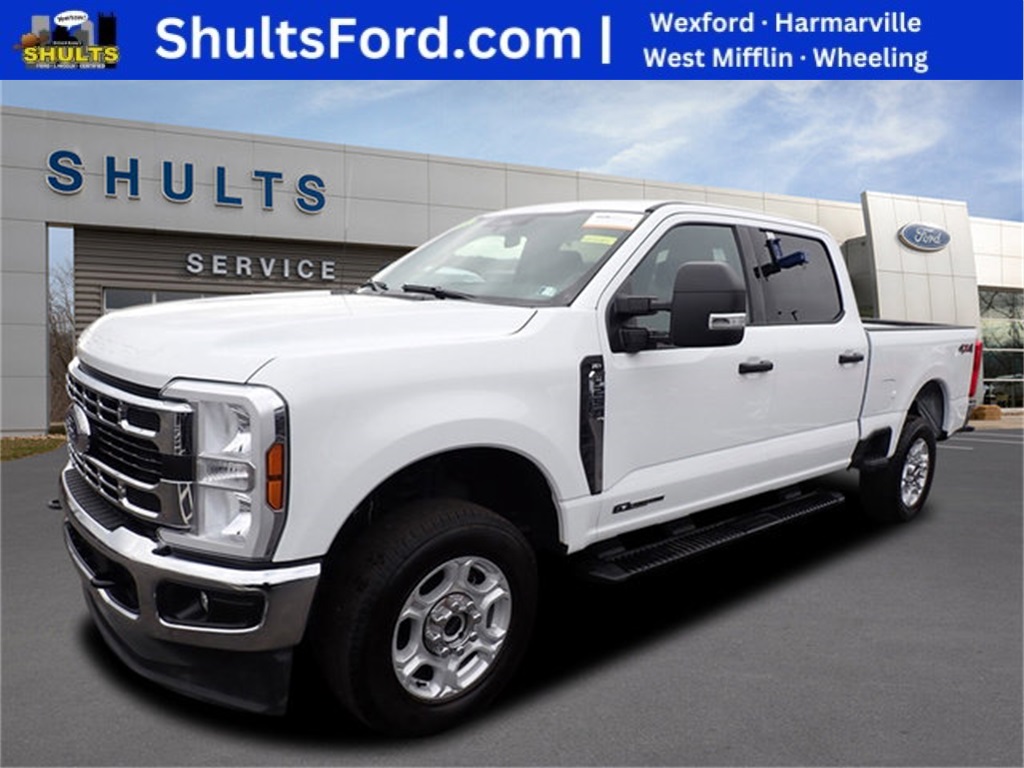 2025 Ford F-250 Super Duty XLT Crew Cab 4WD