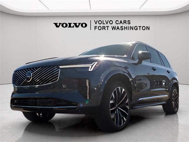 2026 Volvo XC90 Plus's photo