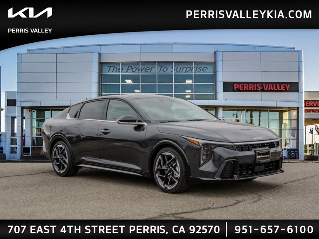 2025 Kia K4 GT-Line's photo